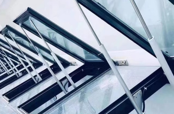 電動(dòng)開窗機(jī)：火災(zāi)中的“救命稻草”，你了解嗎?